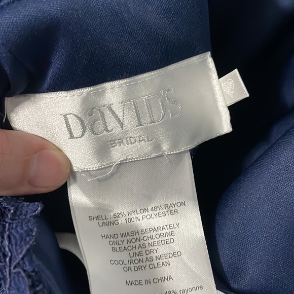 David’s Bridal navy blue one shoulder dress - Picture 5 of 7